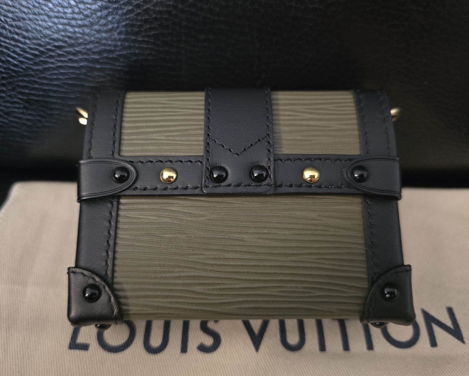 Louis Vuitton Borse: Louis Vuitton Epi Leather Essential Trunk NM – Nuovo (secondo la descrizione) da Gattikon venduto da lavric_d 2