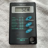 SEIKO DM-10 Digital-Metronom in Kreditkartenformat