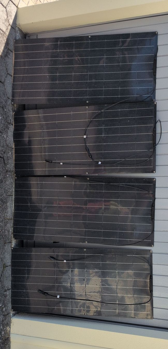 Dispositivi a energia solare: Solarpanel flex leicht 4 Stk. gebraucht – Usato da Zollikofen venduto da Marctwain