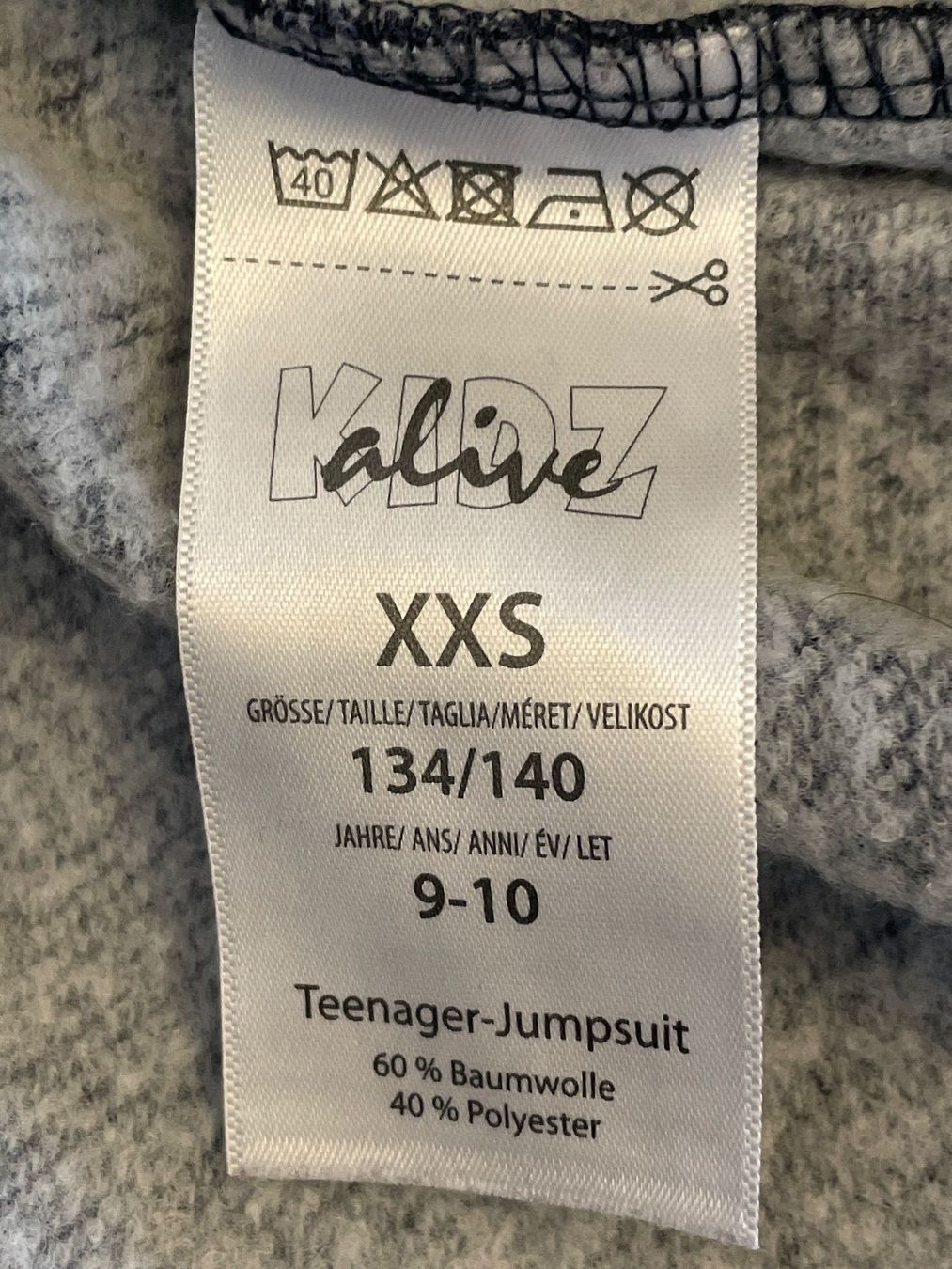 Tute: Jumpsuit Gr. 134 / 140 – Usato da Genève venduto da Livsonman 4