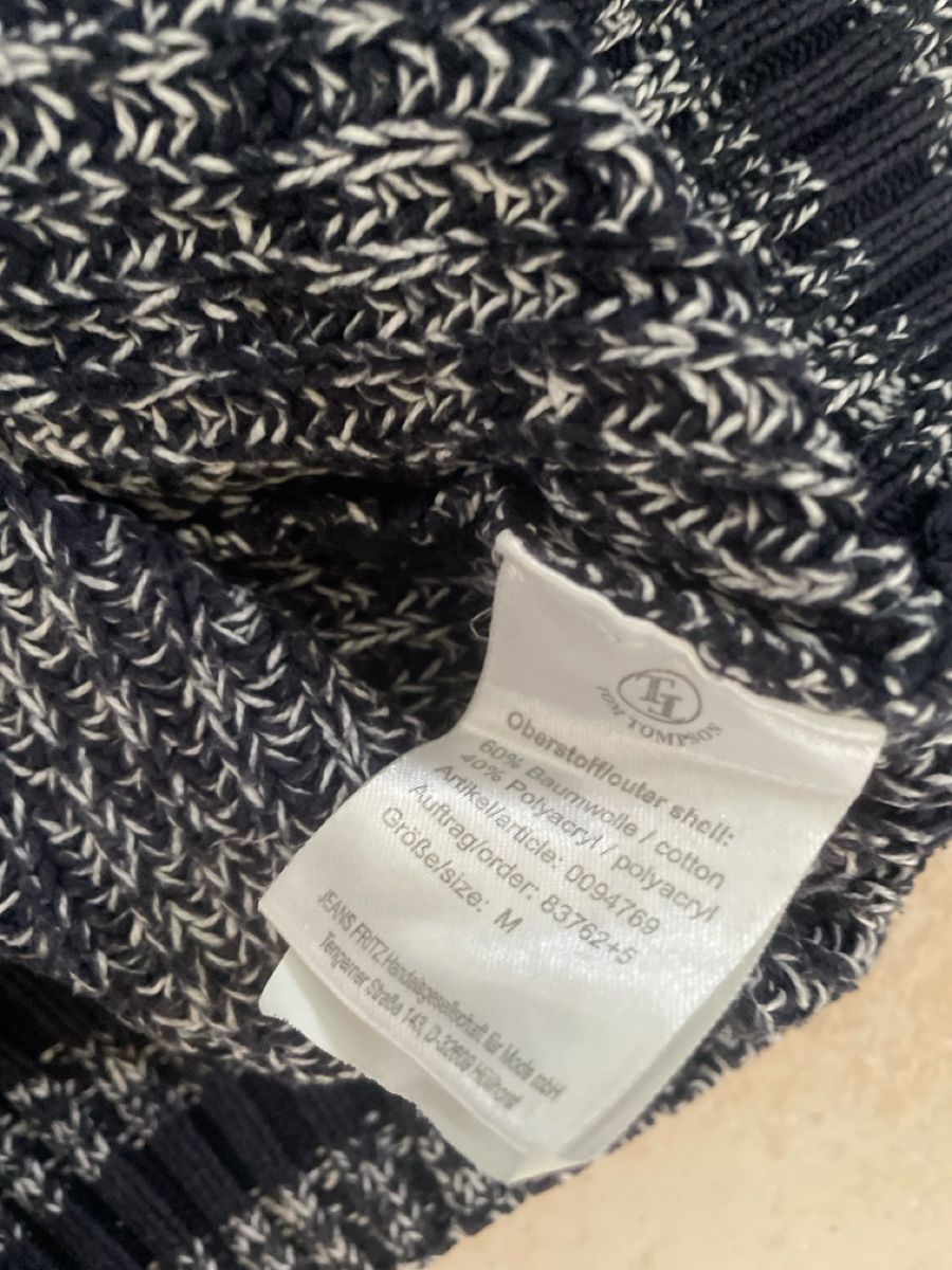 Maglioni & Felpe: Tom Tompson Strickpullover mit Kapuze, Grösse M, Top! – Usato da Obergerlafingen venduto da cabo4 3