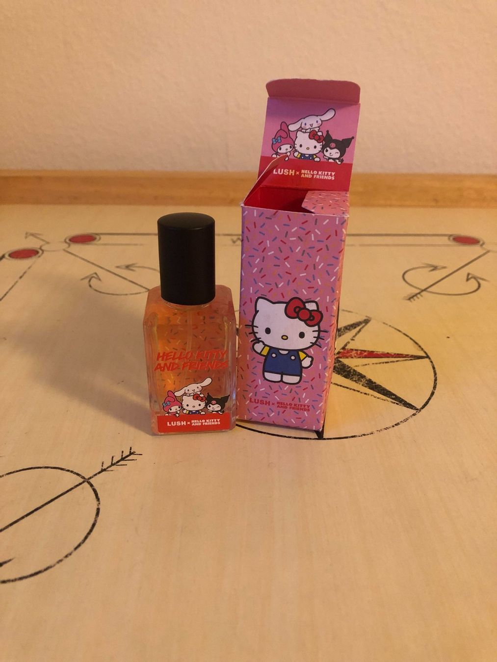 Lush Profumi & Eau de Toilette: LUSH Hello Kitty and Friends, parfum, 30ml – Nuovo (secondo la descrizione) da Lausanne venduto da Na2718 1