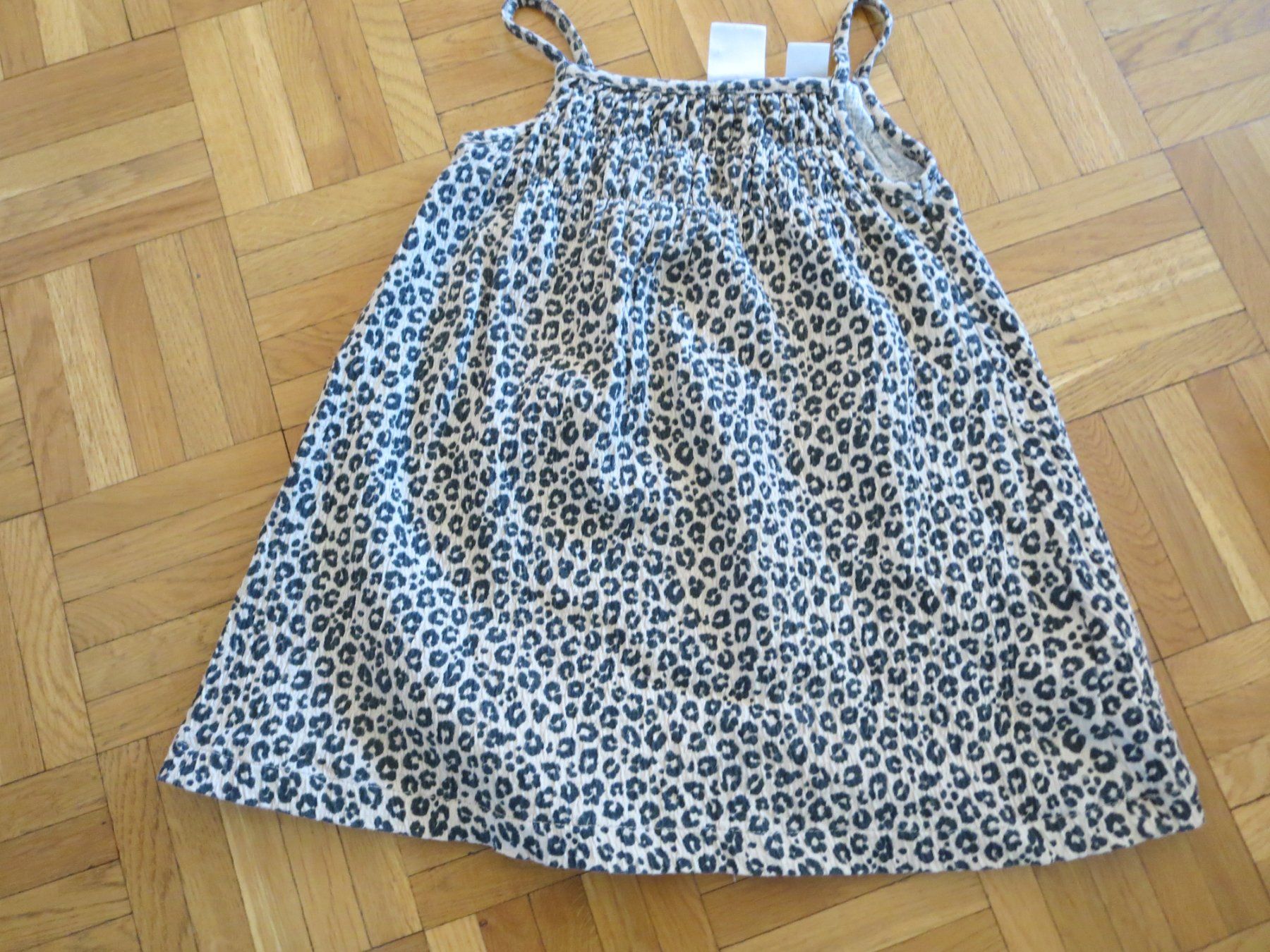 Lotti & Set di vestiti: 2 Mädchen Strand-Kleider /Gr. 3 Jahre – Usato da Wallisellen venduto da Arvenstube 3