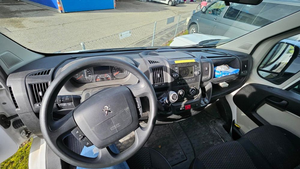 Peugeot Boxer 2.2 HDi 9