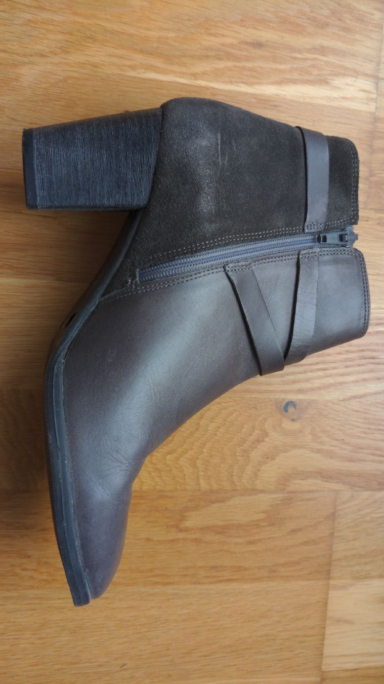 Roberto Santi Scarpe da donna: Roberto Santi Stiefeletten, Gr. 39 grau – Usato da Sutz venduto da Rawypp 2