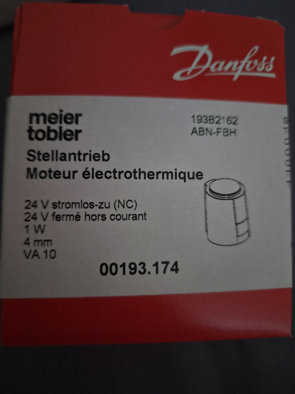 Altro in Utensili da giardino: Danfoss Stellantrieb 24V NC inkl. Adapter  – Nuovo e nell'imballaggio originale da Bergdietikon venduto da Flodri 1