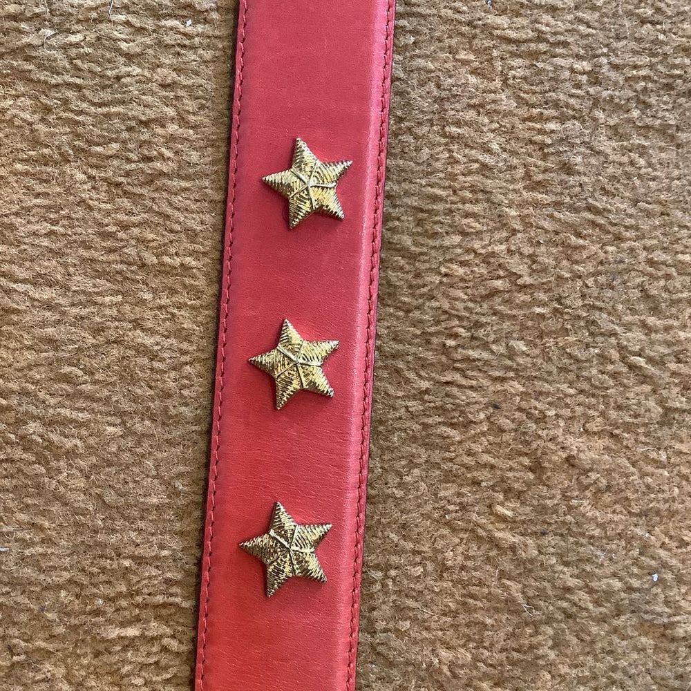 Escada Cinture: Escada Red Leather Belt w/ Stars & Chains – Usato da Buchrain venduto da Mr.Kim 1