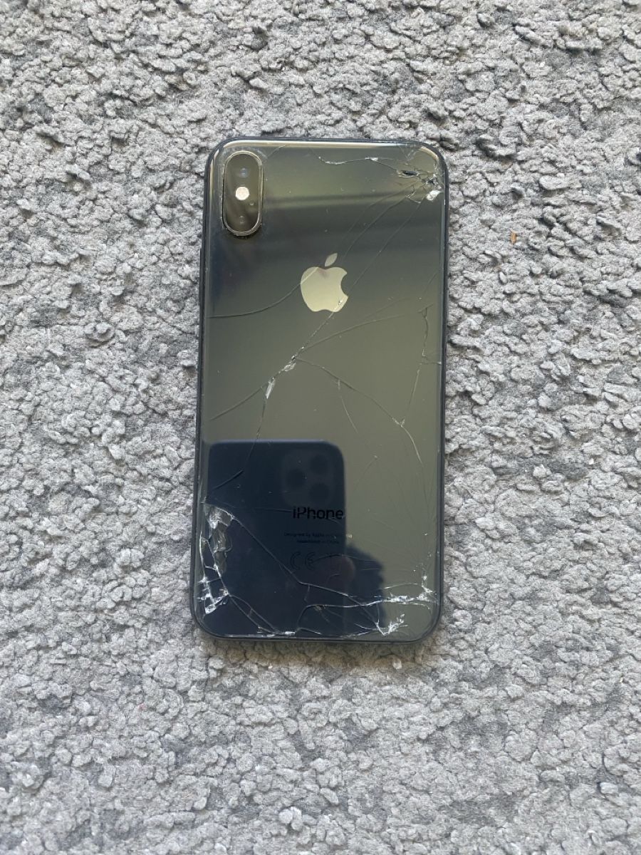 Apple Telefoni cellulari / Smartphones: iPhone Xs 64go 79% batterie N.19 – Usato da Genève venduto da eth_6qs6