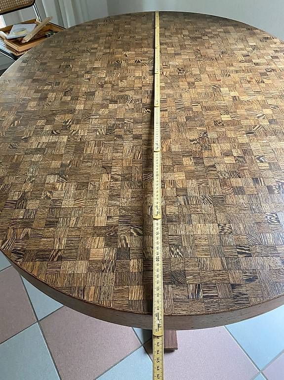 Tables: Esstisch oval – D'occasion à Cortaillod par hel_fj6b 2