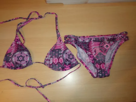 *** Bikini mit herausnehmbaren Einlagen *** / von Buffalo