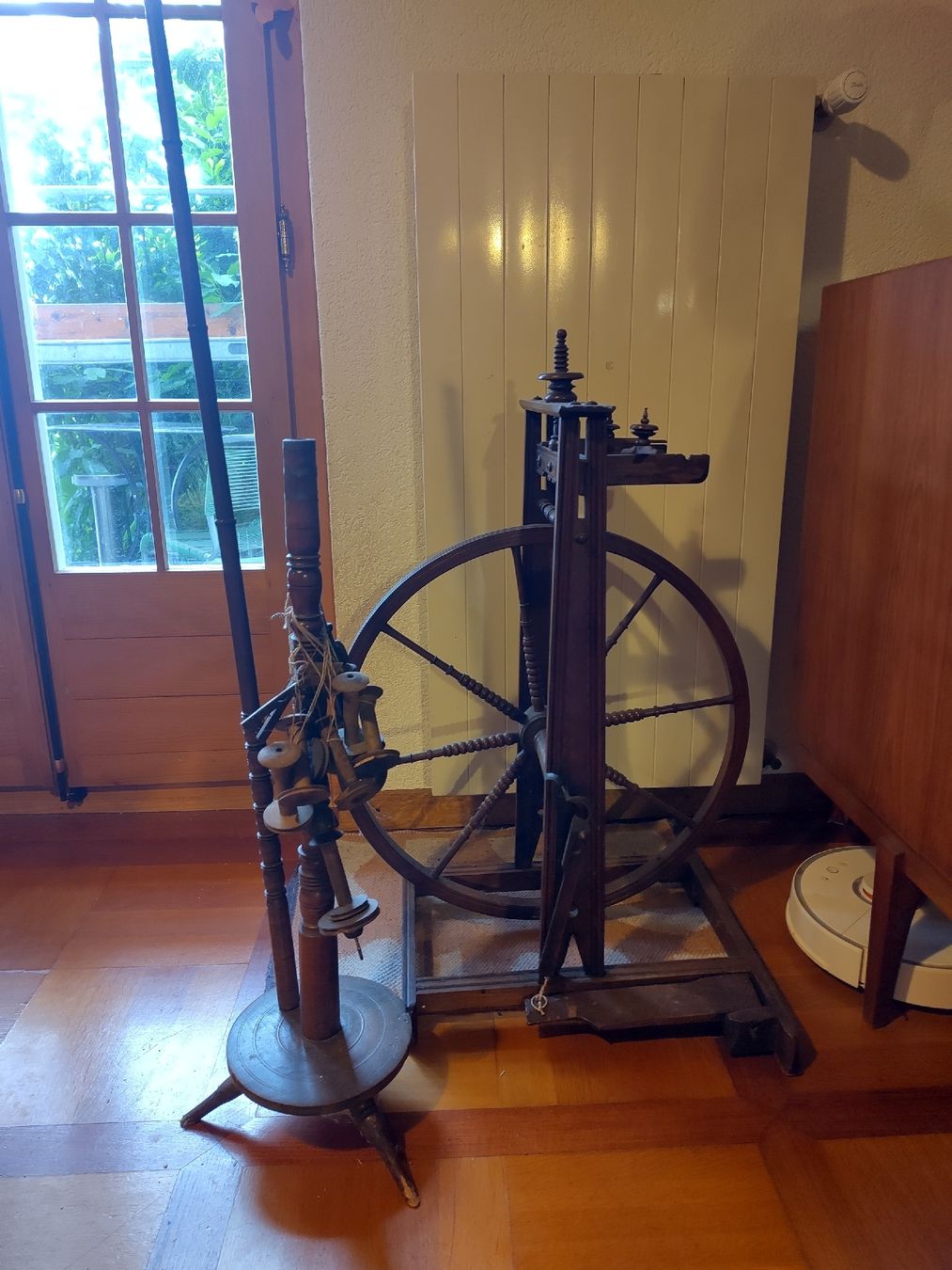 Ruote per filare: Spinnrad von 1844 – Usato da Oberhofen am Thunersee venduto da fragi02