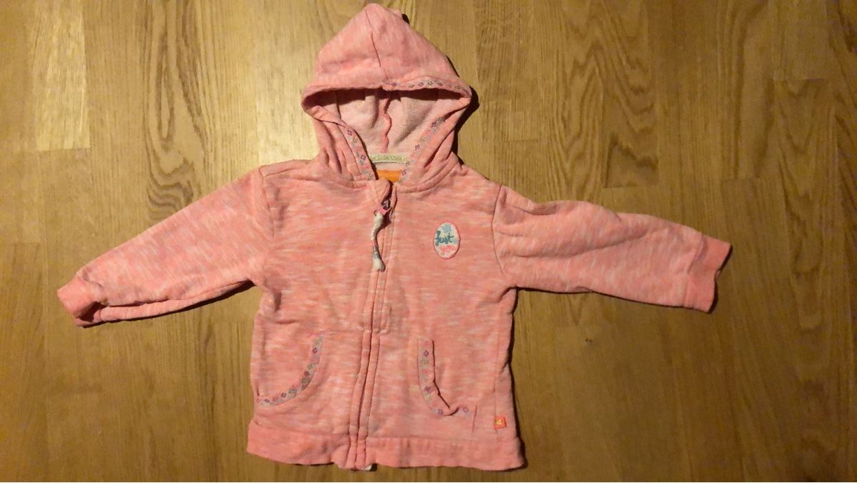 C&A Maglioni & Felpe: Süssi Mädchen Jackli /Pulli Grösse 86 – Usato da Wettingen venduto da Nini54