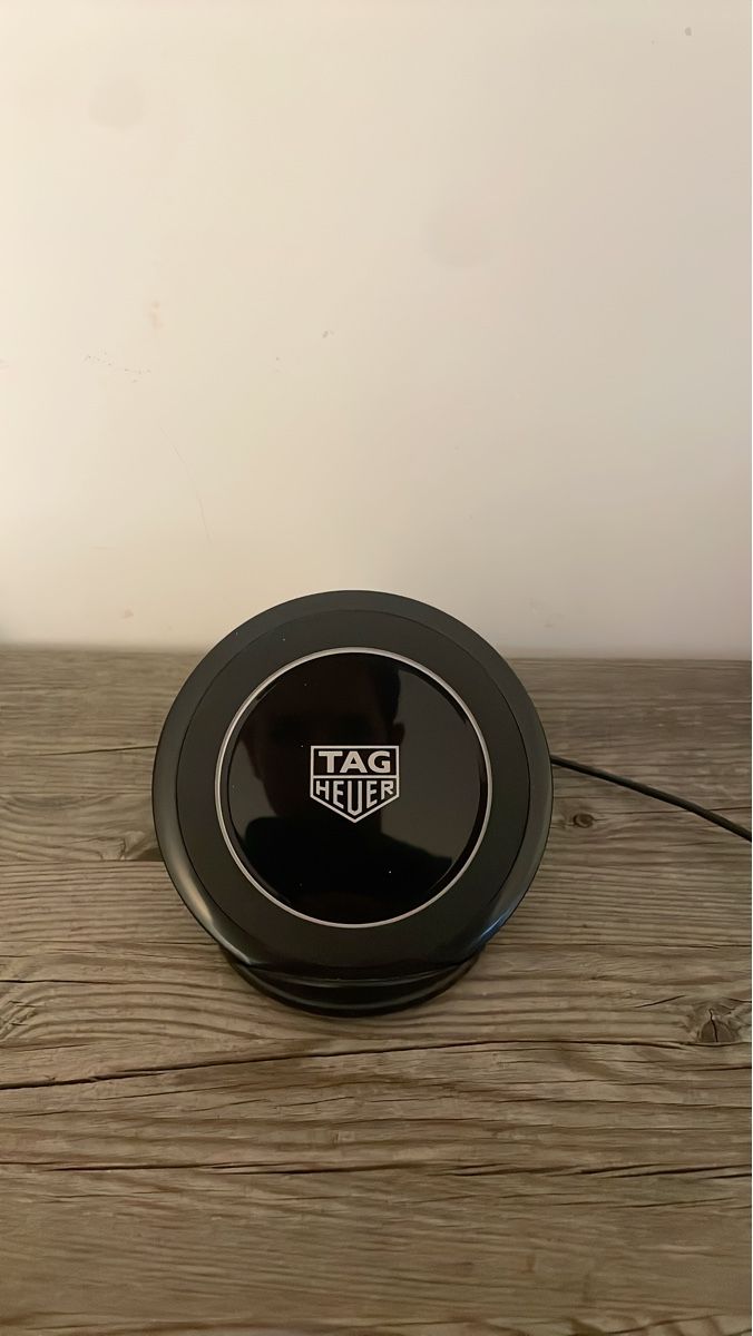 Caricabatterie: Tag Heuer wireless charger – Usato da Zuoz venduto da againcelig