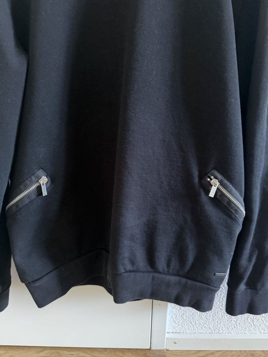 Hugo Boss Maglioni & Felpe: Hugo Boss Black Cotton Sweater with Zips – Usato da Zug venduto da pav_q5f7 1