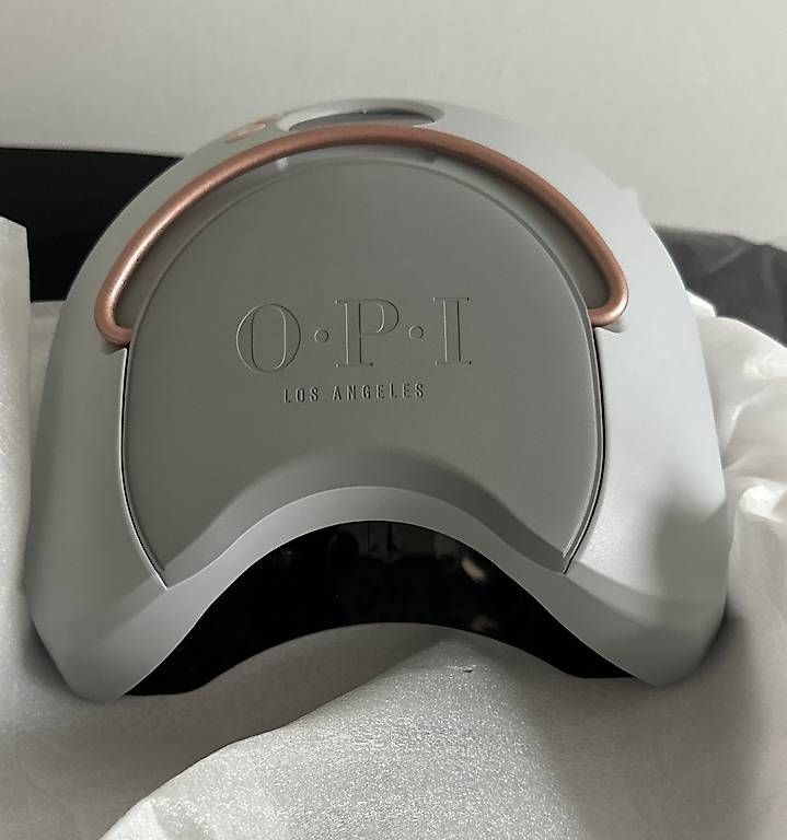 Lampes: LAMPADE PROFESSIONALI OPI UV – D'occasion à Mendrisio par esthetic111 2