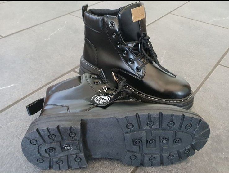 Scarpe da uomo: Herren Schuhe – Nuovo e nell'imballaggio originale da Wetzikon ZH venduto da kar_5rl9 2