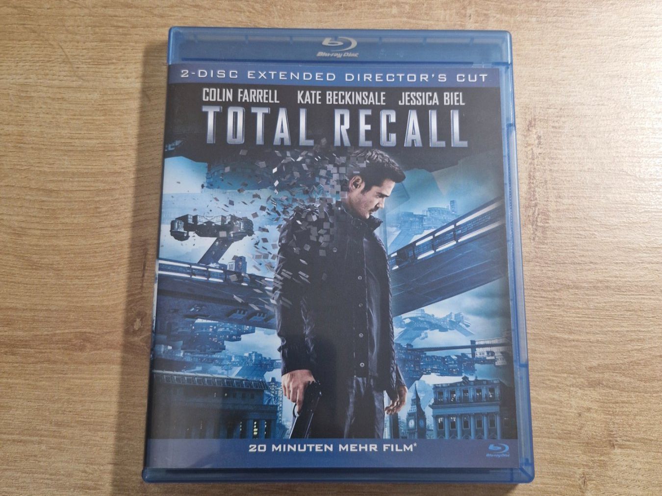 Tutti i DVDs: Total Recall (2012) Bluray 2Disc Director's Cut – Usato da Pfungen venduto da Whitie