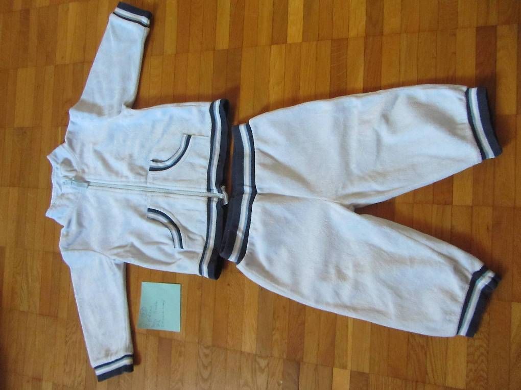 Lotti & Set di vestiti: Ensemble 2 pièces ou training taille 74 comme neuf – Usato da Gland venduto da bug_s7rw