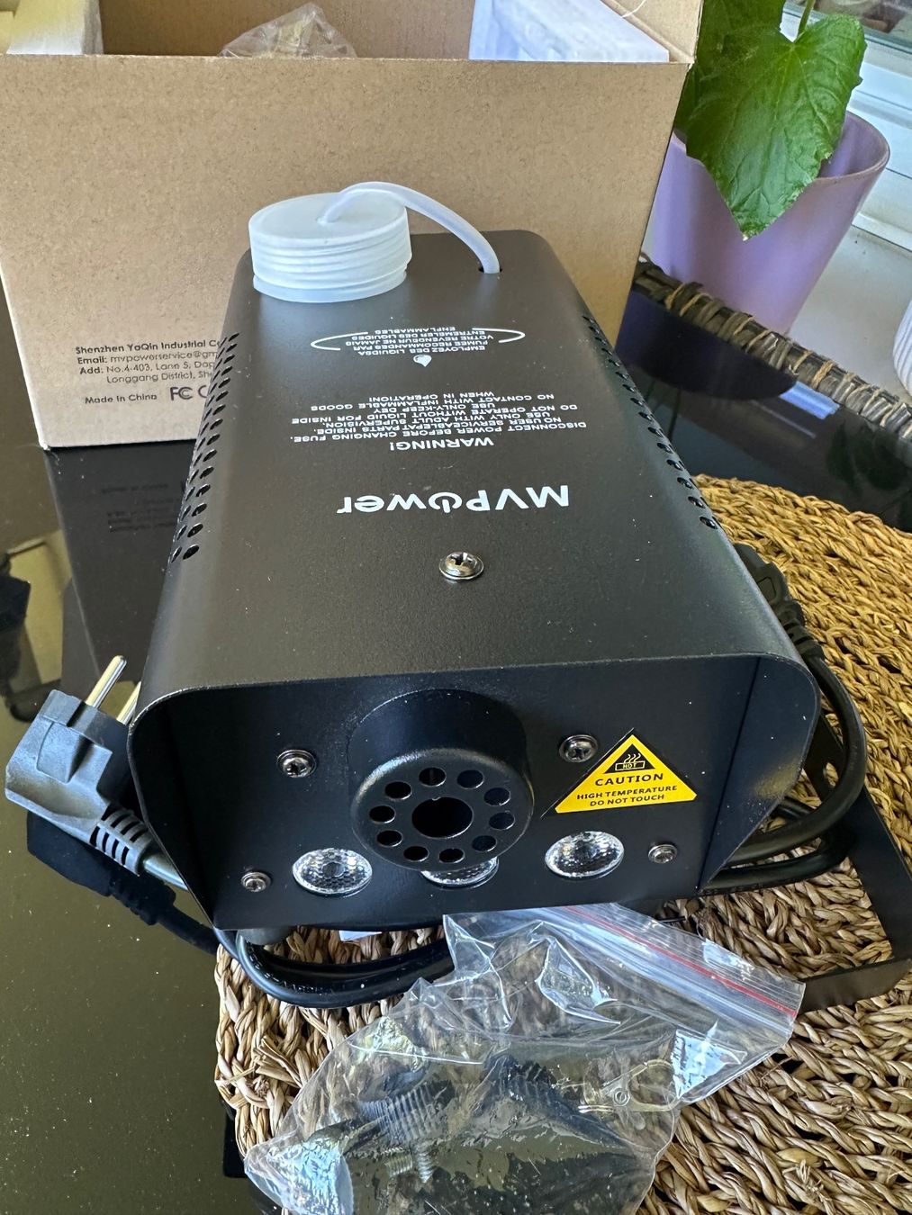Tutte le macchine: 500W LED Light Wireless RC Fog Machine – Nuovo e nell'imballaggio originale da Basel venduto da iulia_haul 3