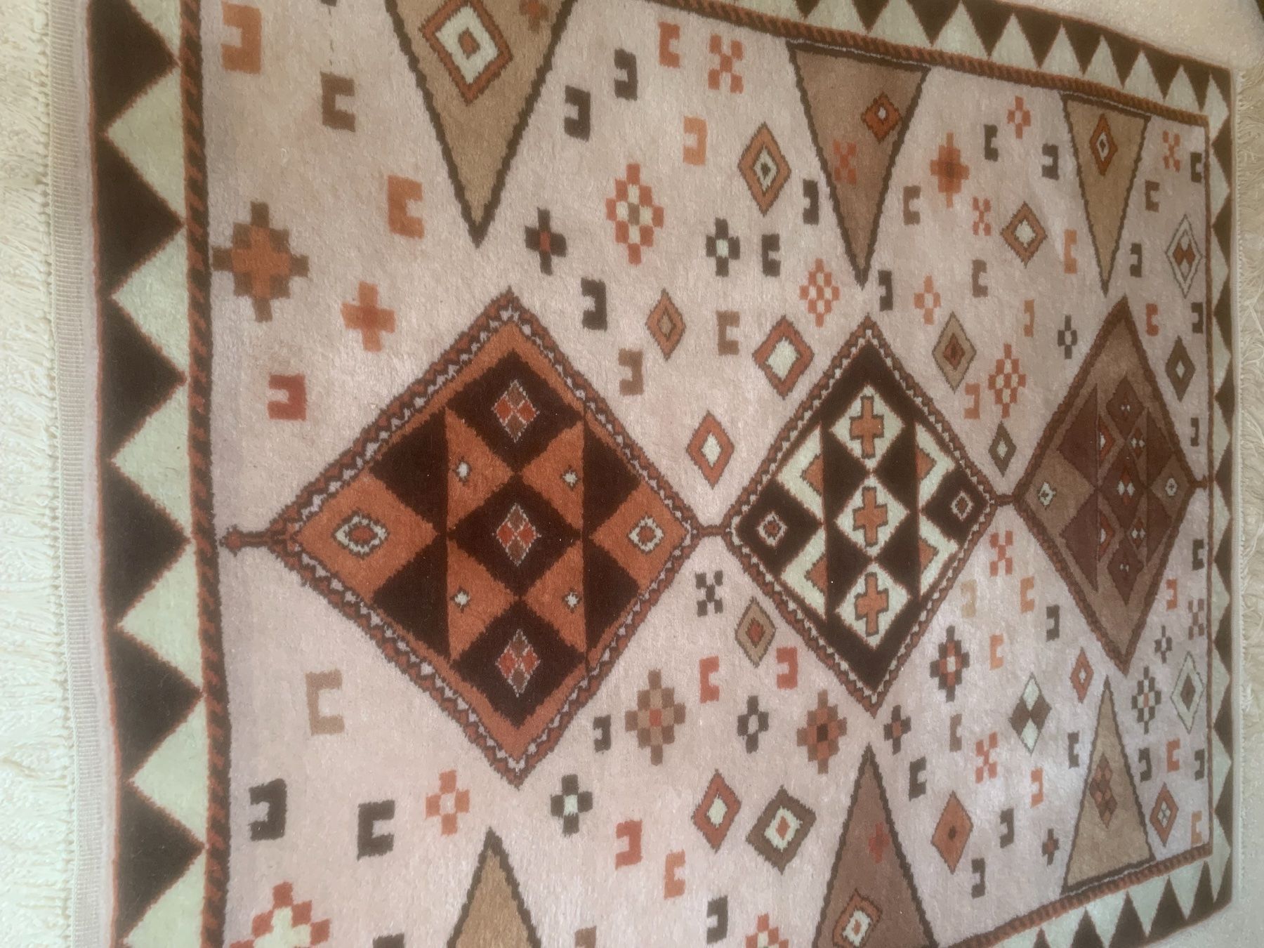 Tappeti: Dekorative Teppich Handgeknüpft – Usato da Männedorf venduto da Adamiat 2