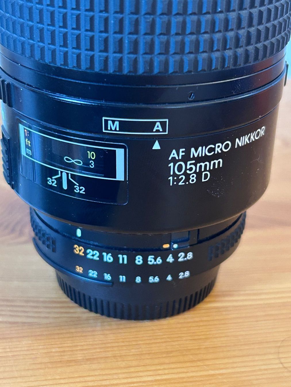 Nikkor Objektive: Nikon AF Micro Nikkor 105mm 1:2.8 D – Gebraucht aus Zürich von brubau