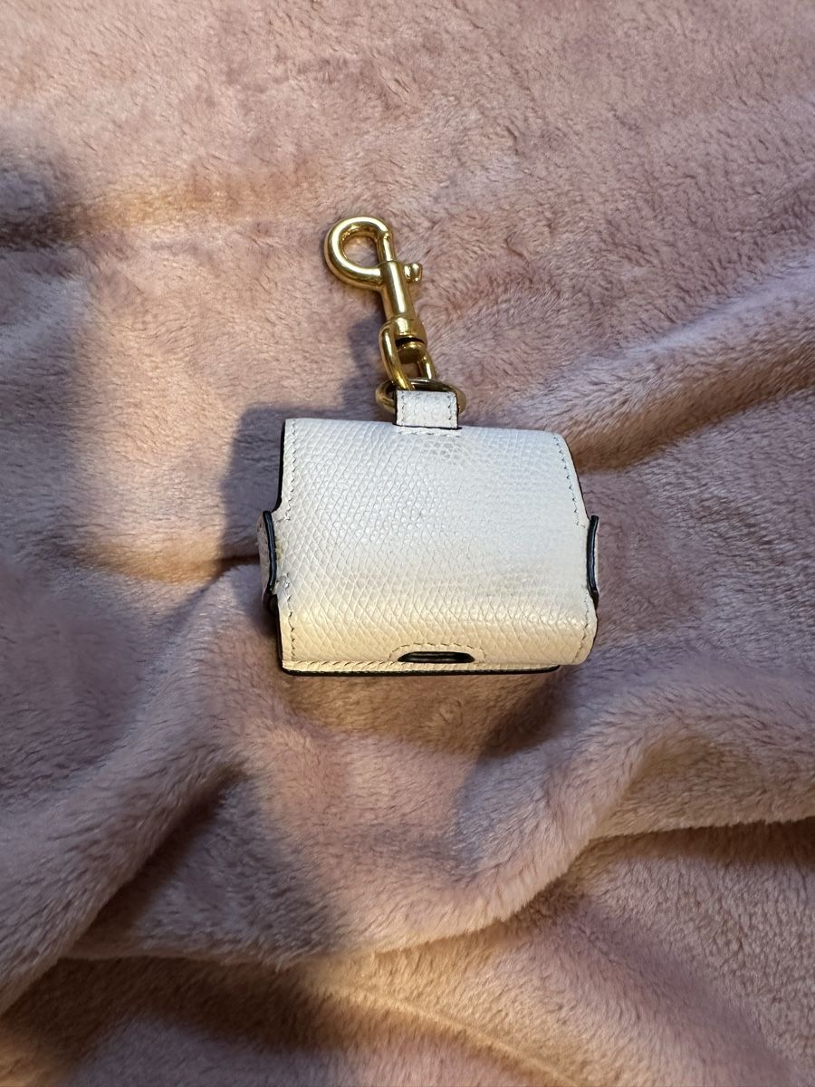 Cover & Protezioni schermo: Valentino airpods pro case – Usato da Mendrisio venduto da ketolin 1