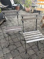 2 Balkonstühle / Gartenstühle aus Holz und Metall