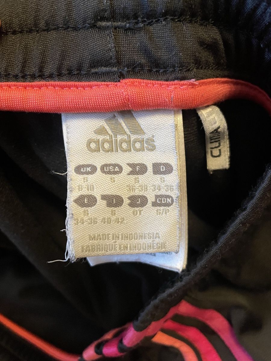 Adidas Pantaloni: Trainer Hose Adidas – Usato da Zürich venduto da pau_kbr6 2
