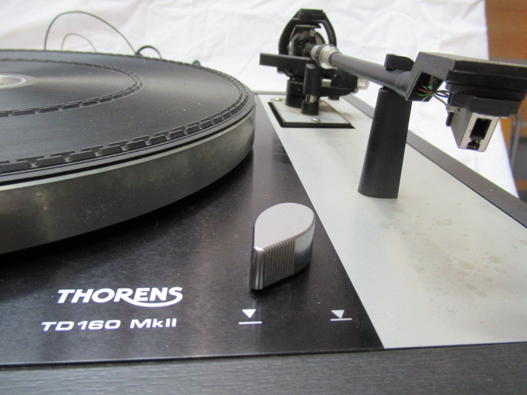 Thorens Tourne-disques: Plattenspieler Thorens TD160 MK2 – Défectueux à Dussnang par seelig01 2