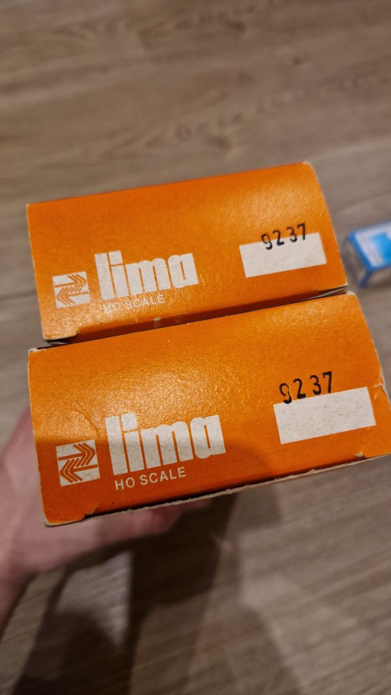 Modelleisenbahnen: Set H0 Eisenbahnwagen Lima, Märklin, ROCO – Neu und originalverpackt aus Roggliswil von Crosser17 2