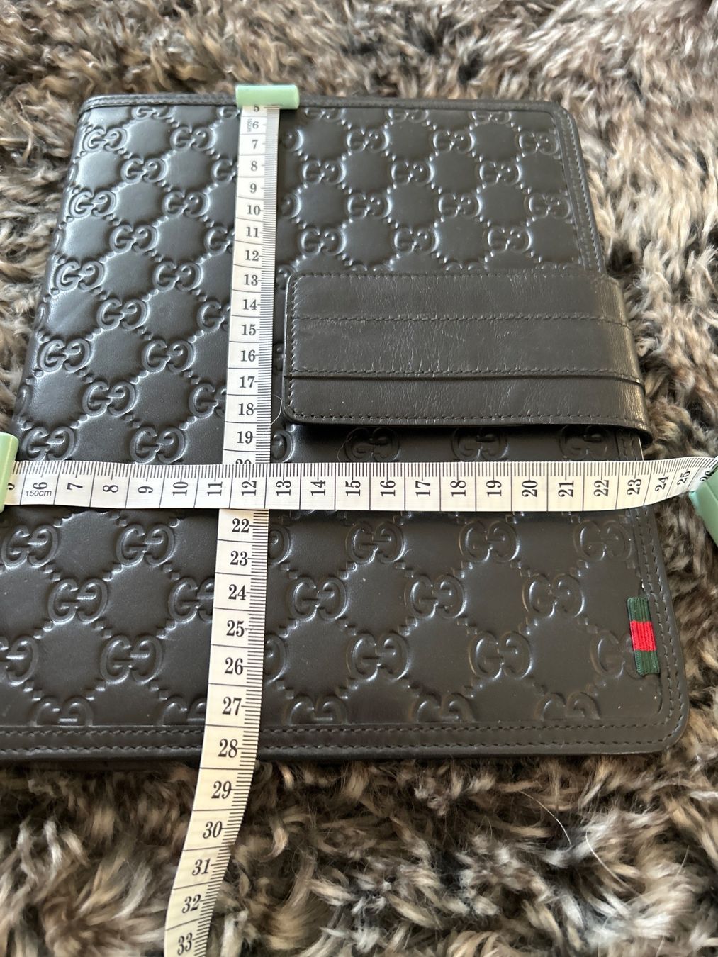 Gucci Cover & Protezioni schermo: Original Gucci I-Pad Case – Usato da Vezia venduto da sidu03 5
