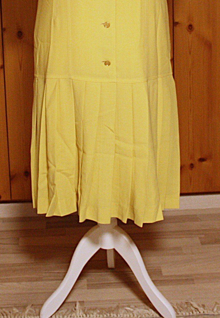 Vestiti: Kleid Goldschmidt gelb Gr. M – Difettoso da Flüelen venduto da Diversicum-Vintage 2