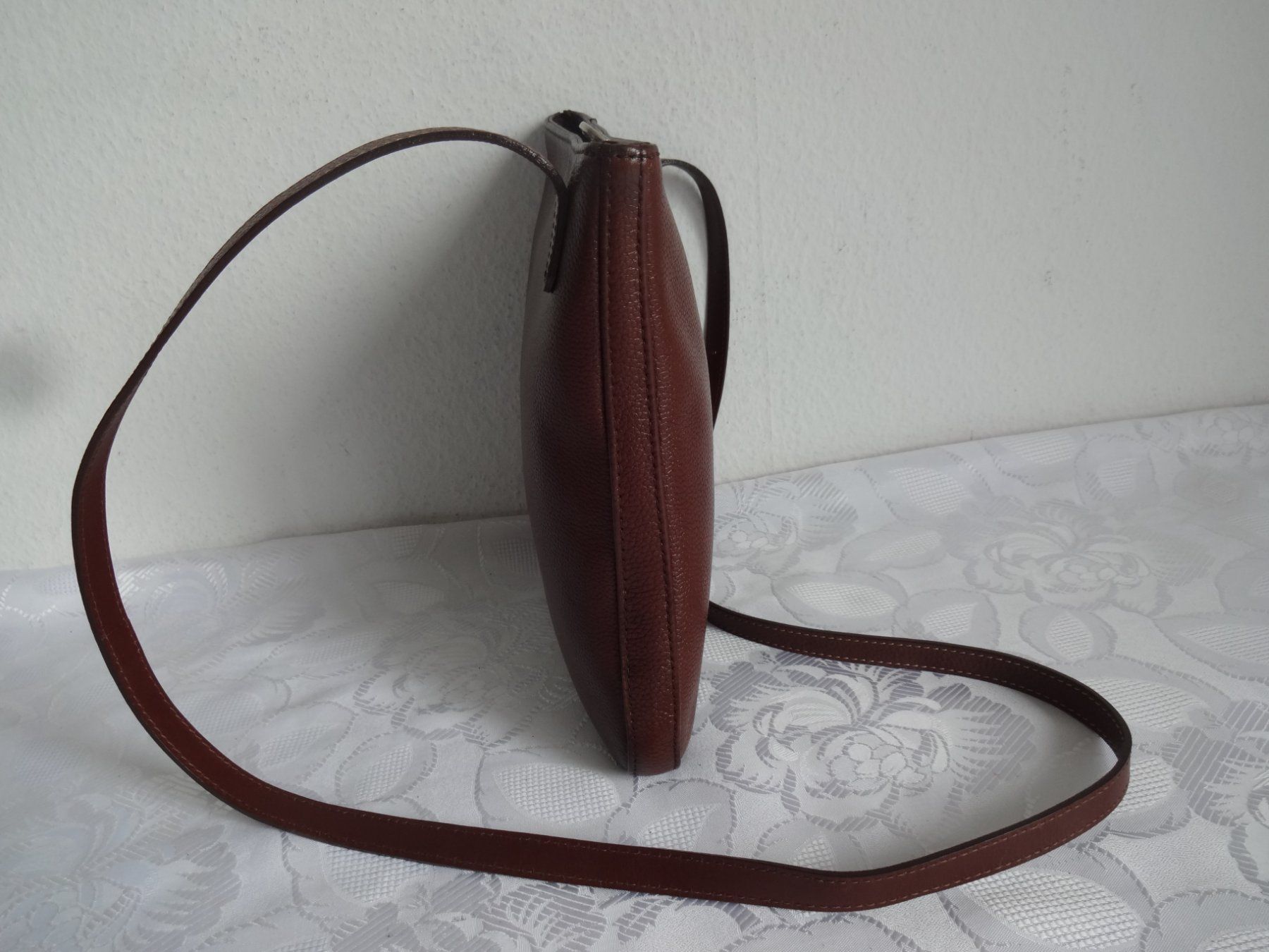 Longchamp Borse da donna: Orig."LONGCHAMP" Leder Umhängetasche – Nuovo (secondo la descrizione) da Frauenfeld venduto da Riaa 2