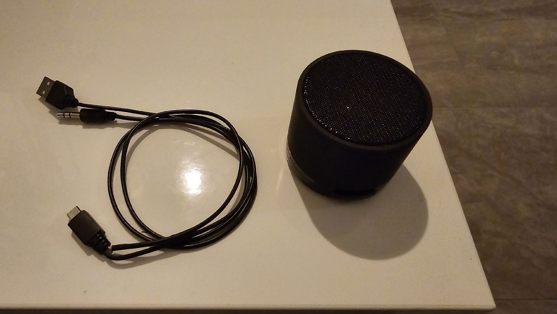 Lautsprecher: Tragbarer Bluetooth Lautsprecher EV-S005 – Gebraucht aus Lengnau BE von Thanu1994 1