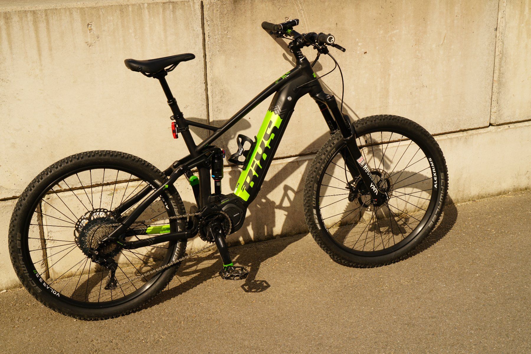Bixs Biciclette: BiXS Sauvage 25 e E-Mountainbike 19" – Usato da Niederlenz venduto da 4dziu