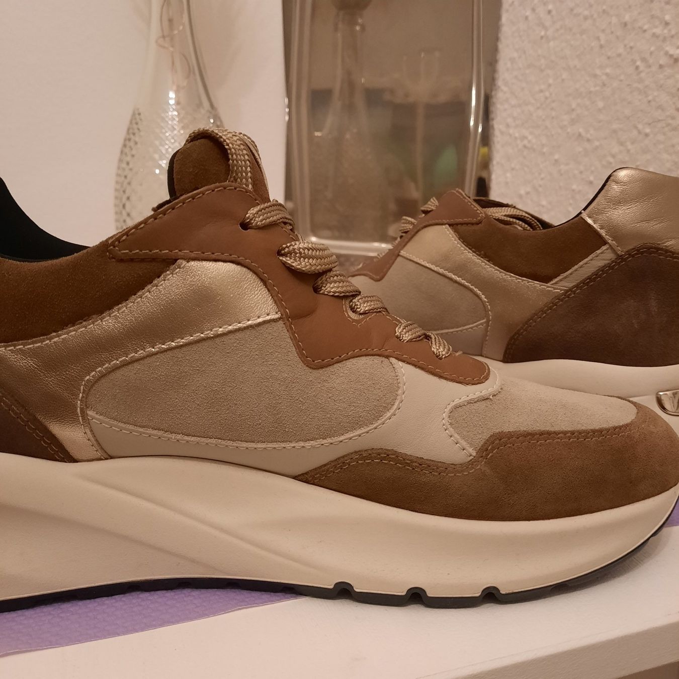 Damenschuhe: SNEAKERS VON NERO GIARDINI, GR.40 – Gebraucht aus Hinwil von Wuschi40 6