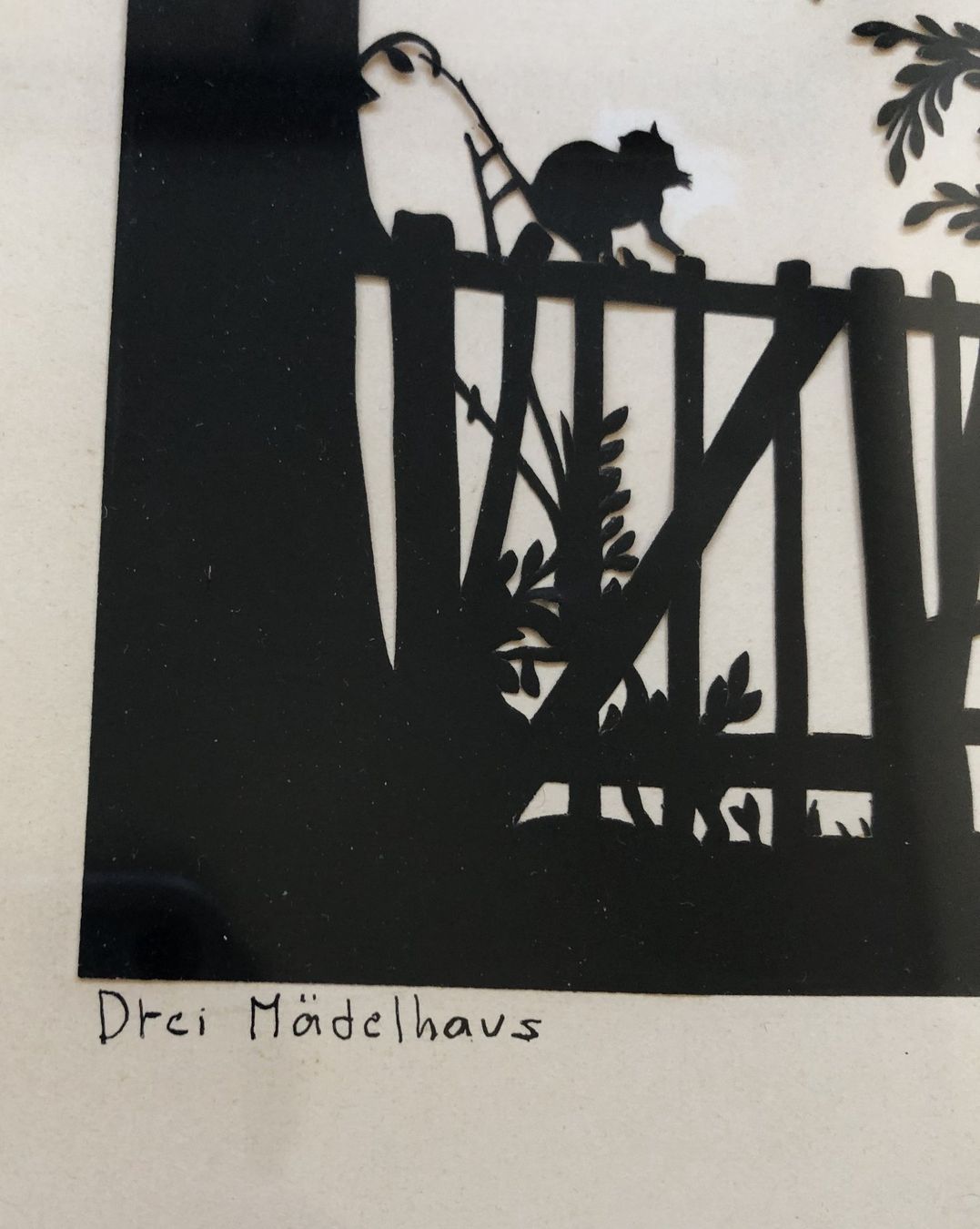 Grafica & Litografie: Orig. Scherenschnitt - "Drei Mädelhaus" - monogrammiert C.V – Usato da Schaffhausen venduto da durruti 4