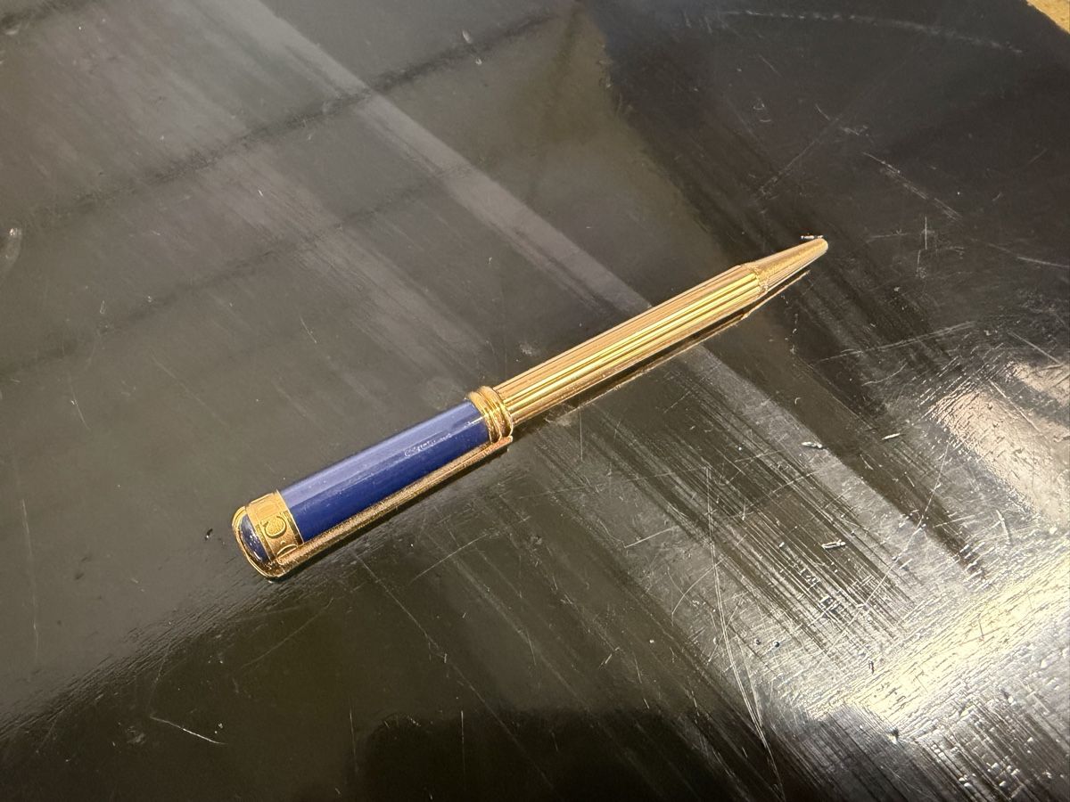 Dior Stifte & Marker: Stylo à bille Dior en bel état , fonctionne – Gebraucht aus montreux von Always-Good