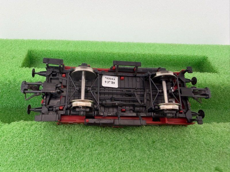 Roco Modelleisenbahnen: Spur H0 Roco 76304 FS Weinkesselwagen – Gebraucht aus Büsserach von ModellbahnDepot 8