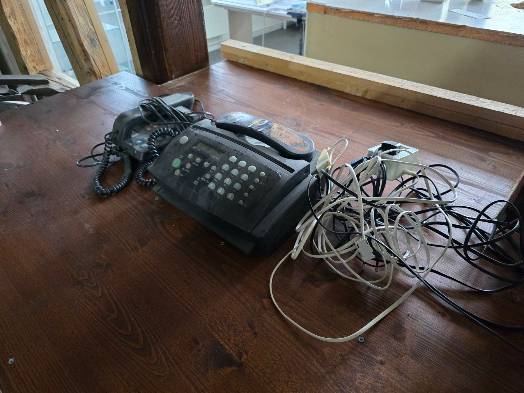 Telefone: 2x Old School Festnetz Telefone ab 1.- – Gebraucht aus KRINAU von Mio_Liqstyle 1