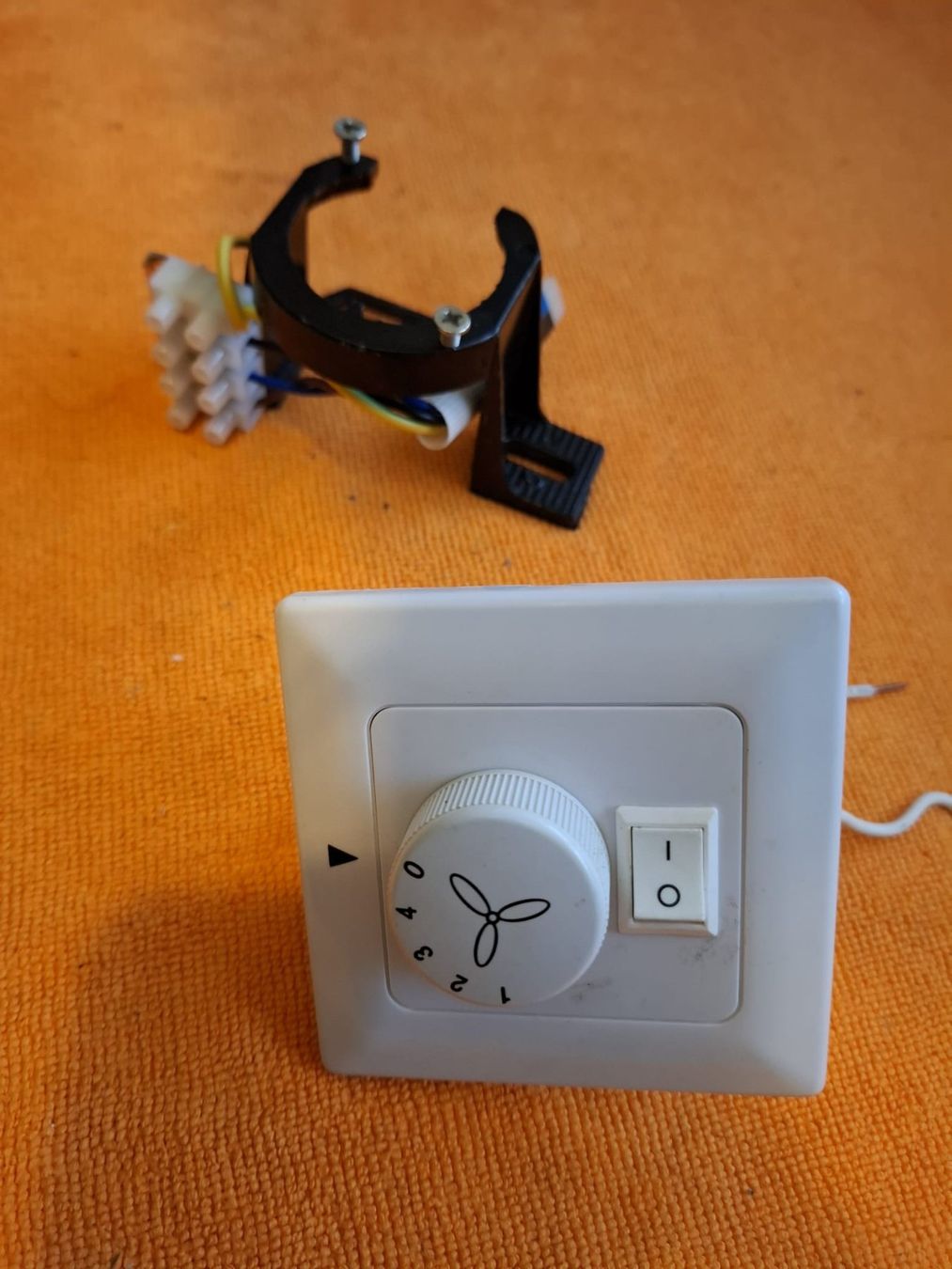 Ventilatoren: Westinghouse Elyse Deckenventilator LED + Wandsteuerung – Gebraucht aus Hunzenschwil von Fluz 3