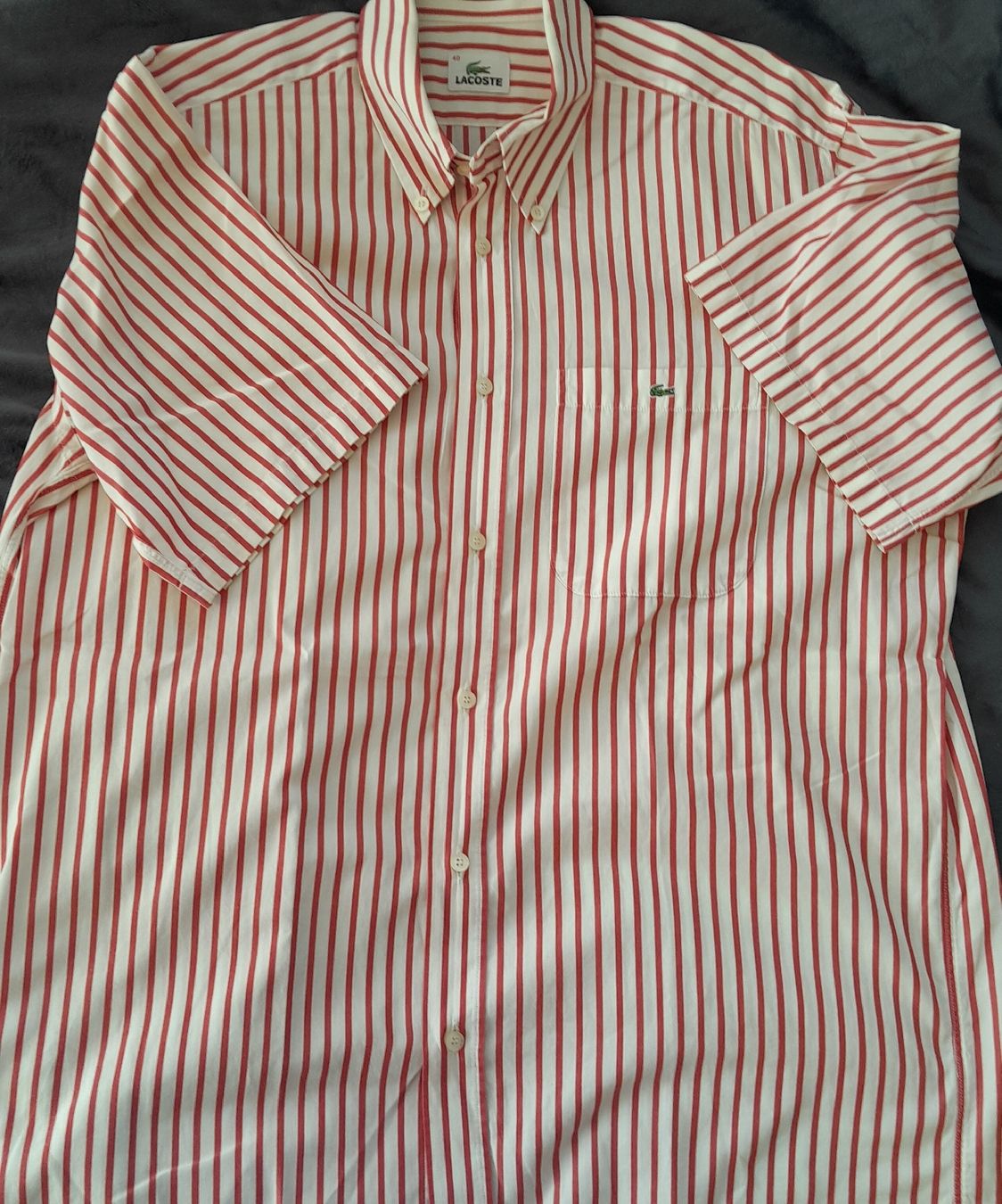 Lacoste Camicie: Chemise Lacoste rayée rouge et blanche - Taille 40 – Usato da Renens VD venduto da ser_j2fn 1