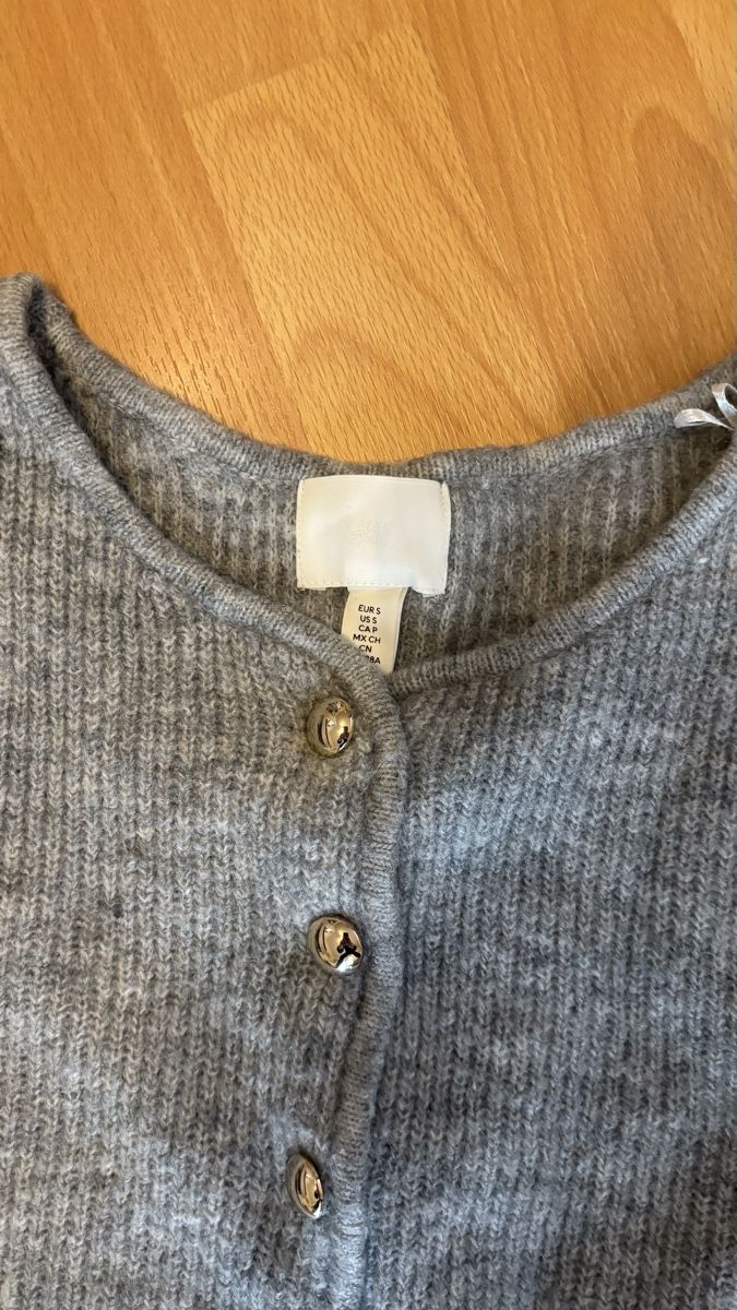 H&M Lotti di vestiti: Kleiderpaket, Cardigans, Grösse S – Nuovo (secondo la descrizione) da Wilen b. Wil venduto da alimonera 2