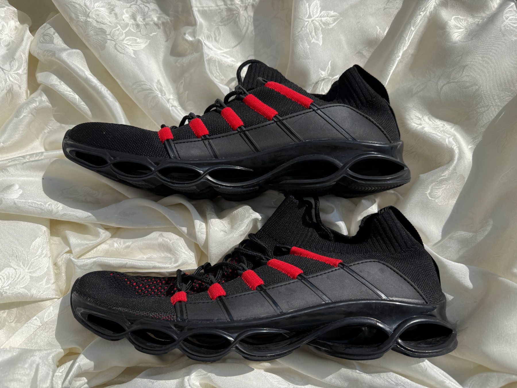 Scarpe da uomo: Sportschuhe Größe 46 – Usato da Vacallo venduto da cri_229f 6