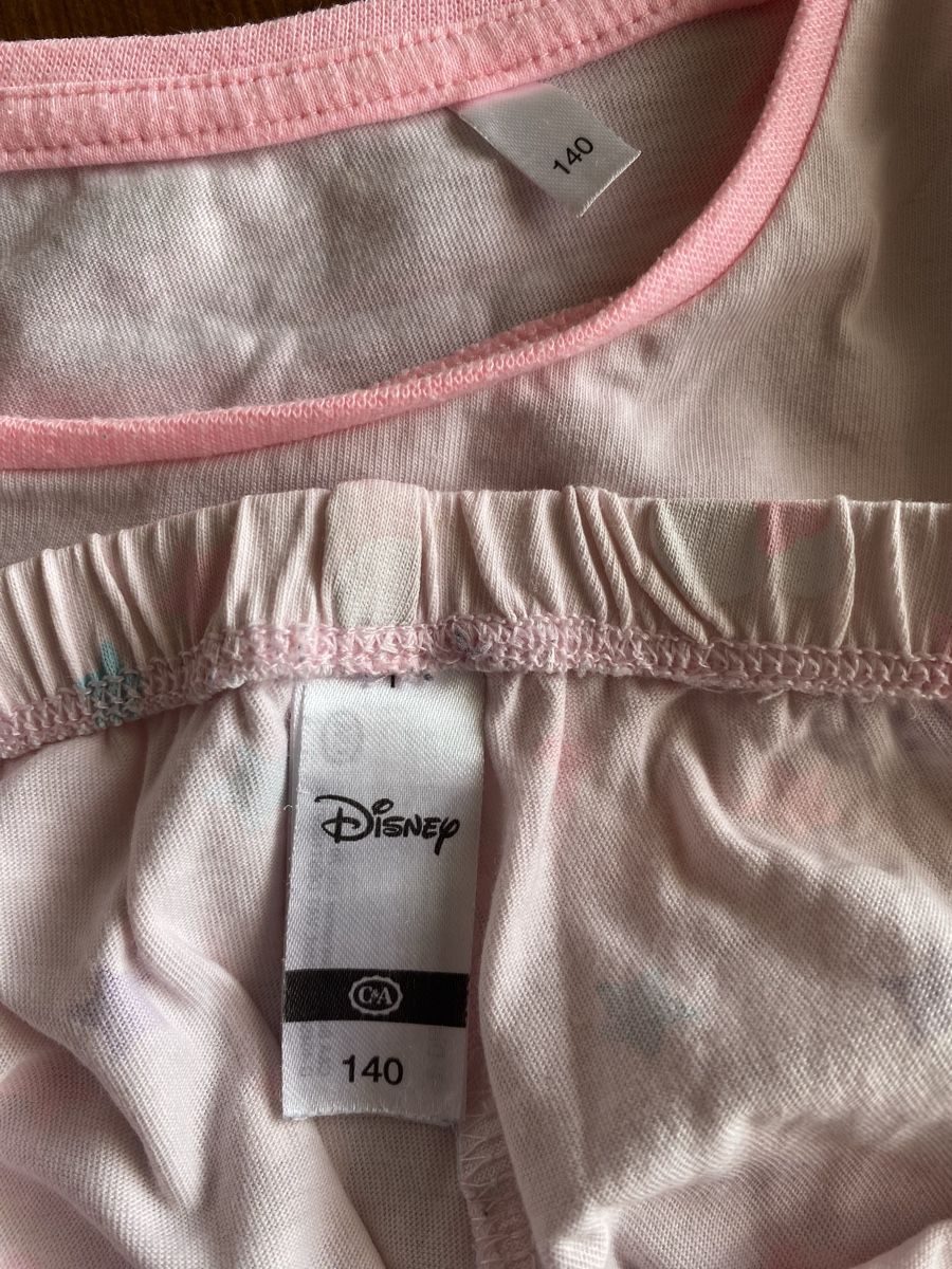 C&A Pigiama & Simili: Minnie Mouse/Einhorn Pyjama - Grösse 140 – Usato da Urdorf venduto da Bets4 4