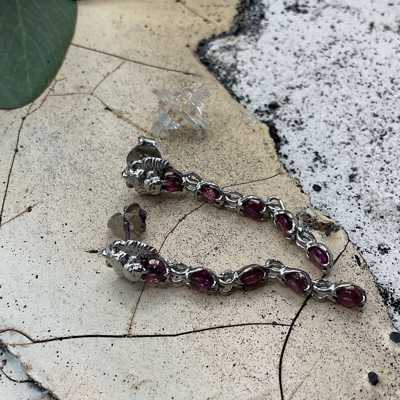 Ohrringe & -stecker: Originelle Ohrstecker mit Rhodolith und Sterlingsilber – Neu (gemäss Beschreibung) aus luzern von Alpendorf1 3