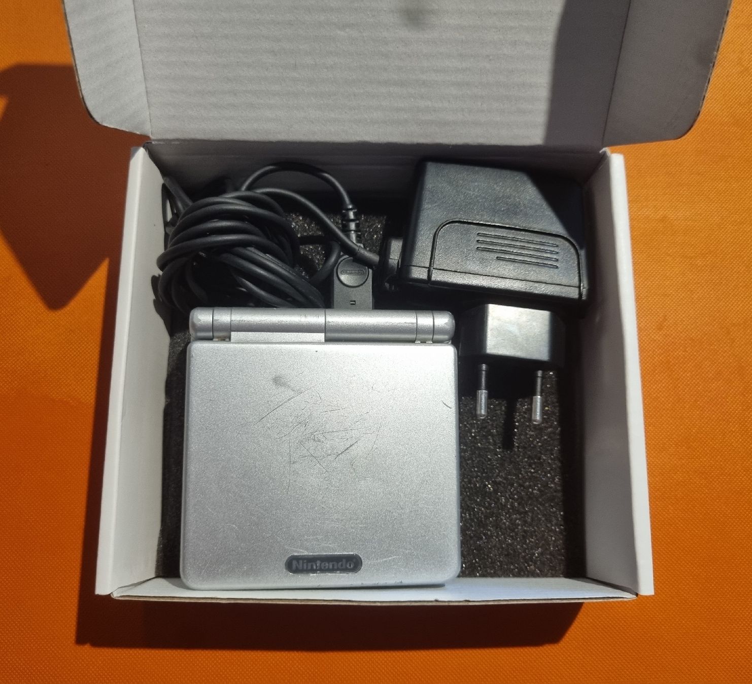 Nintendo Console: Gameboy Advance SP inkl. Charger – Usato da Bichelsee venduto da Kompiuter 1