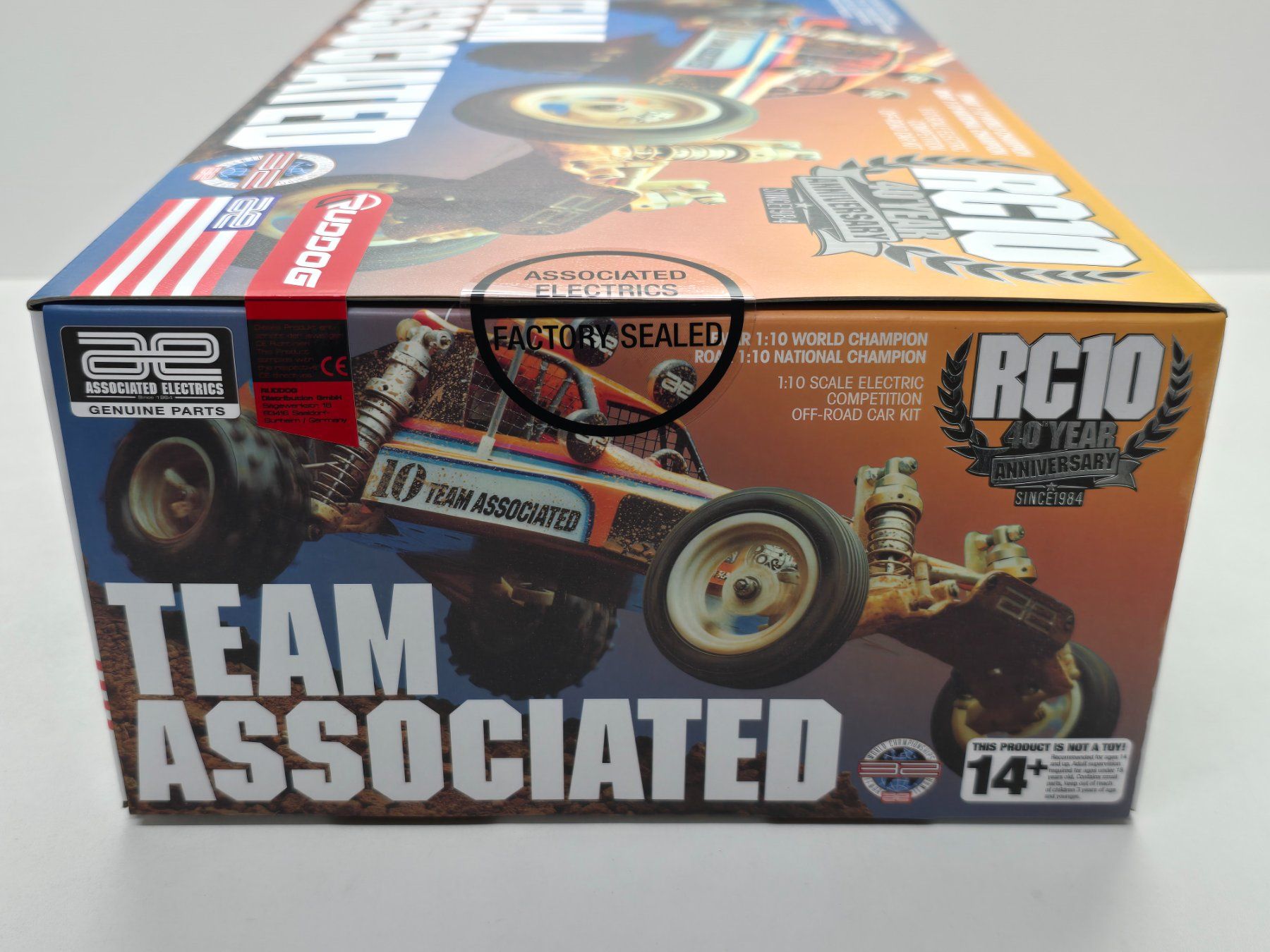 Modellismo RC: Team Associated RC10 40 Anniversay 6007 – Nuovo e nell'imballaggio originale da Oetwil am See venduto da diablo67 5