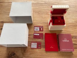 Omega Uhrenbox mit komplettem Zubehör - Top!