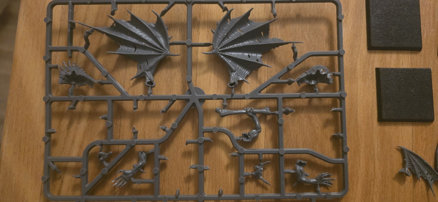 Giochi: Warhammer Vargheists Vampire Counts partially assembled Kit – Usato da Buchs SG venduto da rei_7j5l 3